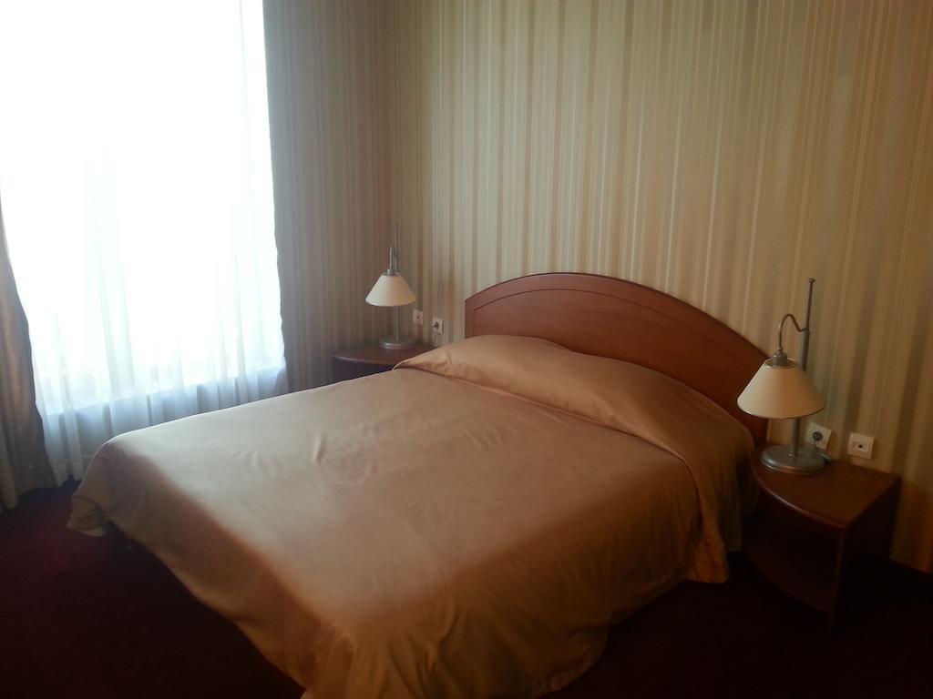 Hotel Perperikon Kŭrdzhali Cameră foto