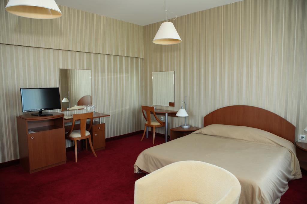 Hotel Perperikon Kŭrdzhali Cameră foto